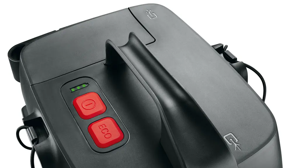 06033E1000 Aspirator cu funcţionare umedă şi uscată AdvancedVac 18V-8 în România
